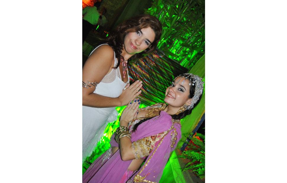 aniversario-jacira-leao-2-noite-em-mumbai-2010-maceio-40-graus-20-anos_0020