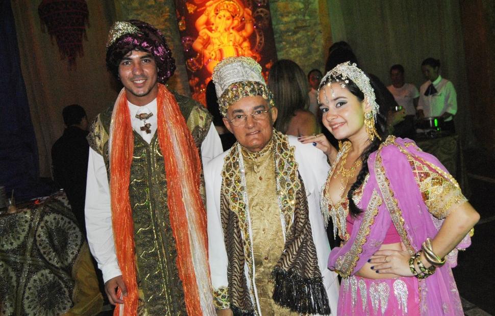 aniversario-jacira-leao-2-noite-em-mumbai-2010-maceio-40-graus-20-anos_0028