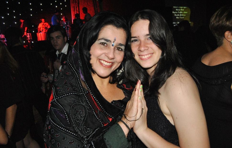 aniversario-jacira-leao-2-noite-em-mumbai-2010-maceio-40-graus-20-anos_0039