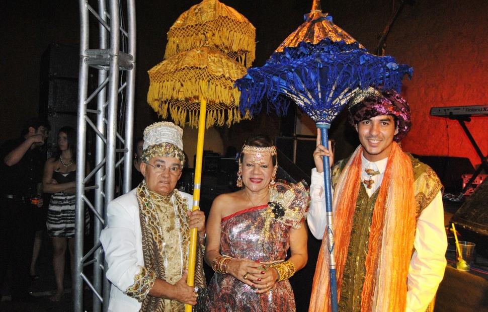 aniversario-jacira-leao-2-noite-em-mumbai-2010-maceio-40-graus-20-anos_0047