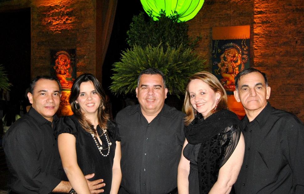 aniversario-jacira-leao-2-noite-em-mumbai-2010-maceio-40-graus-20-anos_0055