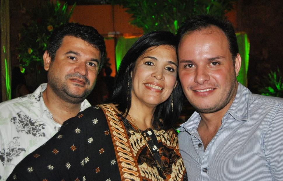 aniversario-jacira-leao-2-noite-em-mumbai-2010-maceio-40-graus-20-anos_0058