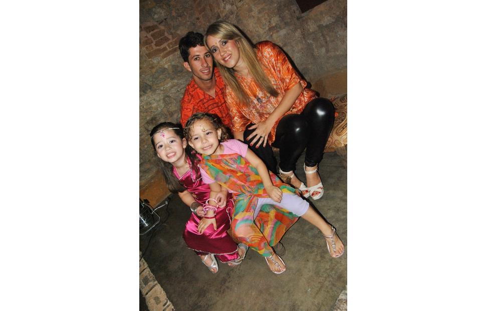 aniversario-jacira-leao-2-noite-em-mumbai-2010-maceio-40-graus-20-anos_0074