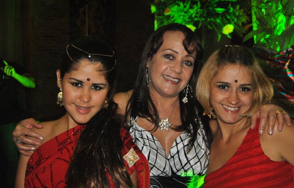 aniversario-jacira-leao-2-noite-em-mumbai-2010-maceio-40-graus-20-anos_0086