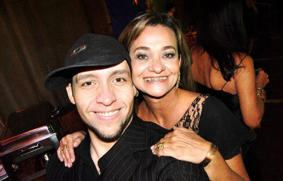 aniversario-jacira-leao-2-noite-em-mumbai-2010-maceio-40-graus-20-anos_0104