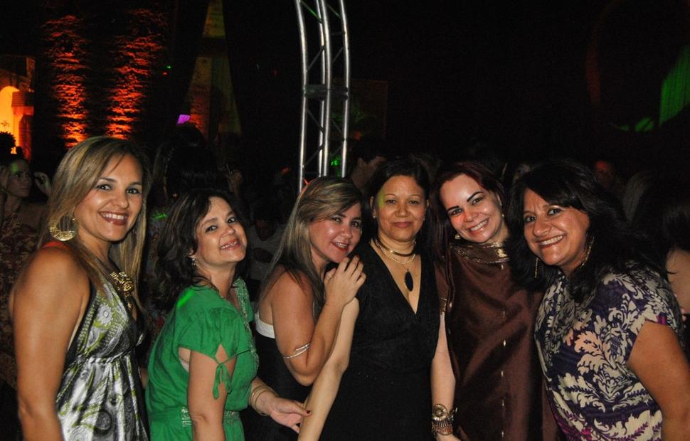 aniversario-jacira-leao-2-noite-em-mumbai-2010-maceio-40-graus-20-anos_0117