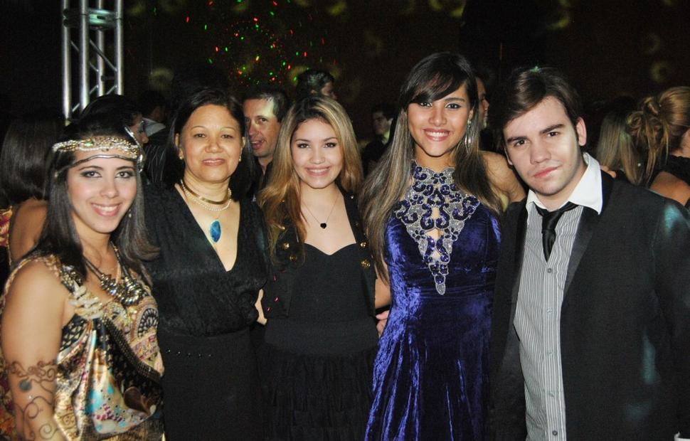 aniversario-jacira-leao-2-noite-em-mumbai-2010-maceio-40-graus-20-anos_0129