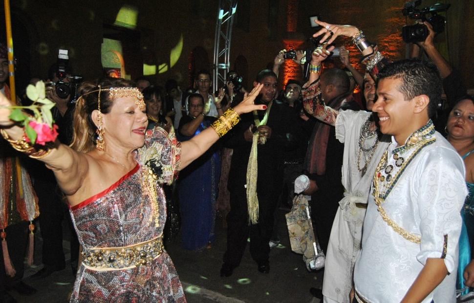 aniversario-jacira-leao-2-noite-em-mumbai-2010-maceio-40-graus-20-anos_0139