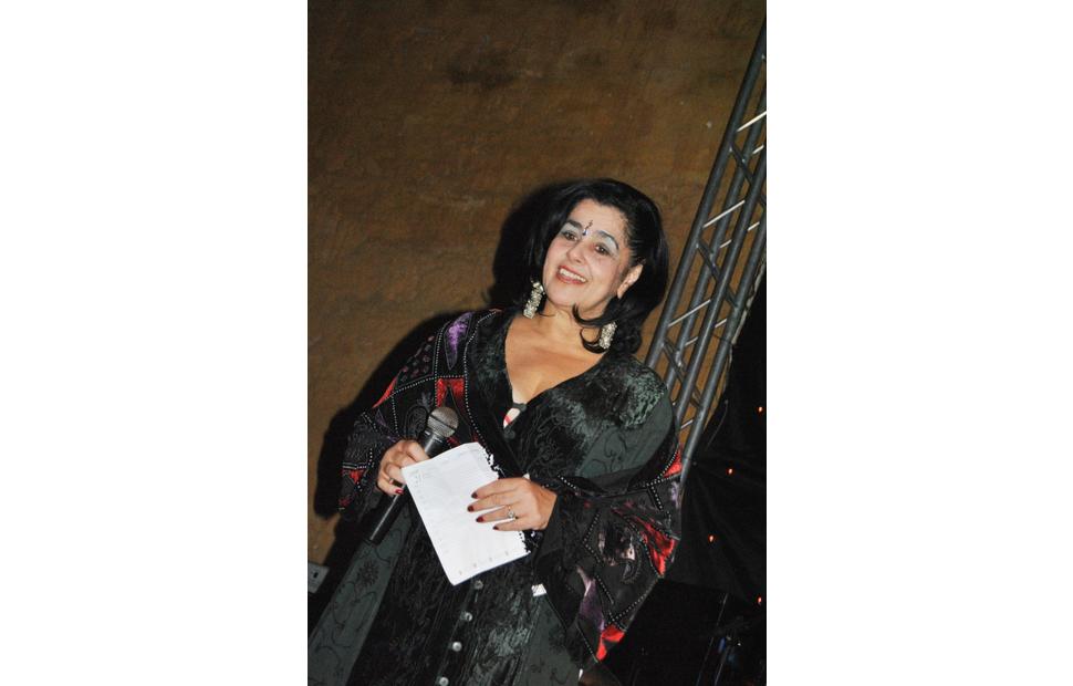 aniversario-jacira-leao-2-noite-em-mumbai-2010-maceio-40-graus-20-anos_0140