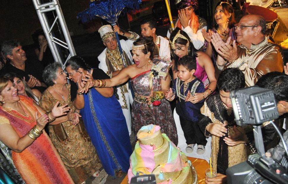 aniversario-jacira-leao-2-noite-em-mumbai-2010-maceio-40-graus-20-anos_0142