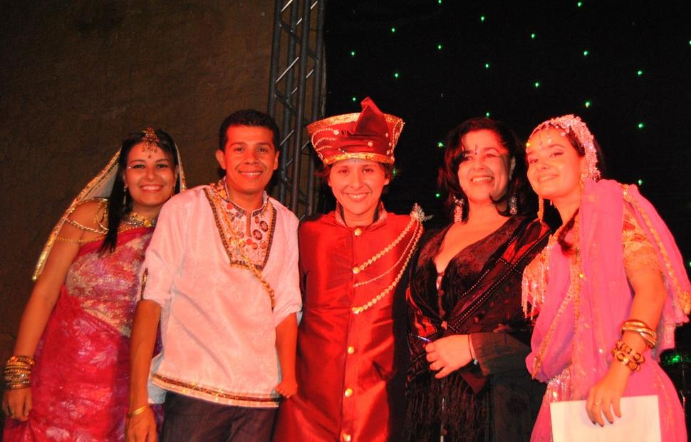 aniversario-jacira-leao-2-noite-em-mumbai-2010-maceio-40-graus-20-anos_0147