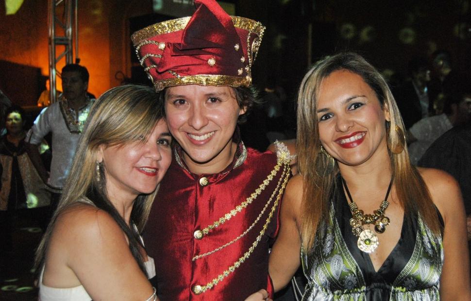 aniversario-jacira-leao-2-noite-em-mumbai-2010-maceio-40-graus-20-anos_0153