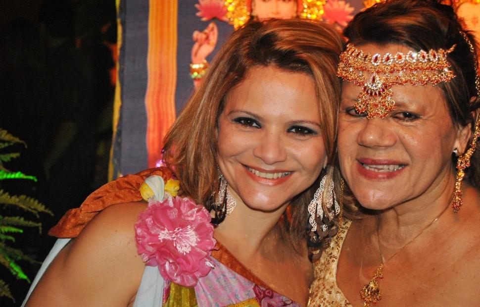 aniversario-jacira-leao-2-noite-em-mumbai-2010-maceio-40-graus-20-anos_0174