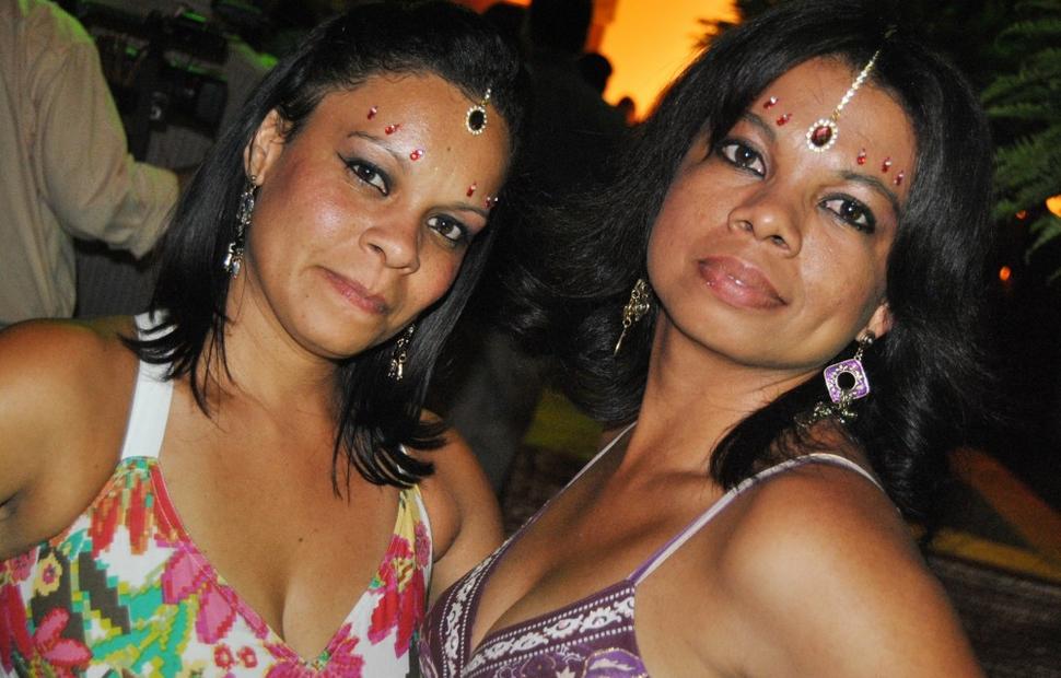 aniversario-jacira-leao-2-noite-em-mumbai-2010-maceio-40-graus-20-anos_0177
