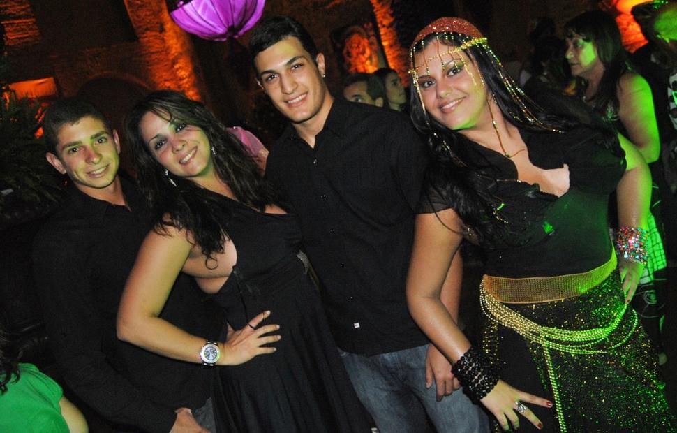 aniversario-jacira-leao-2-noite-em-mumbai-2010-maceio-40-graus-20-anos_0181