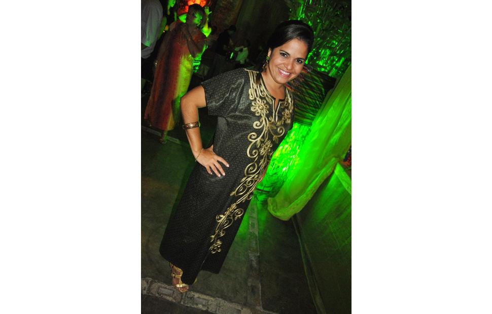 aniversario-jacira-leao-2-noite-em-mumbai-2010-maceio-40-graus-20-anos_0190