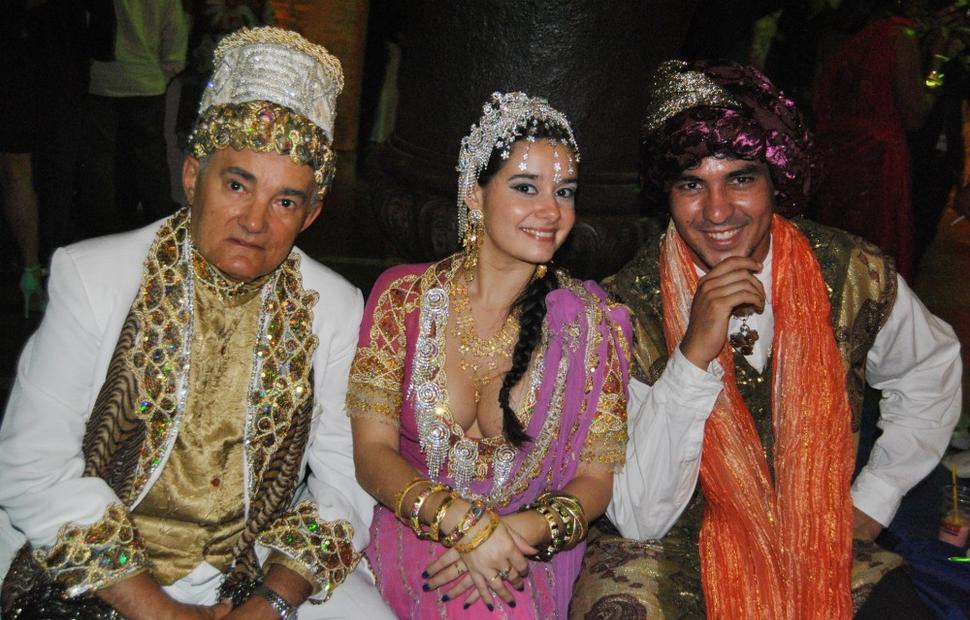 aniversario-jacira-leao-2-noite-em-mumbai-2010-maceio-40-graus-20-anos_0193