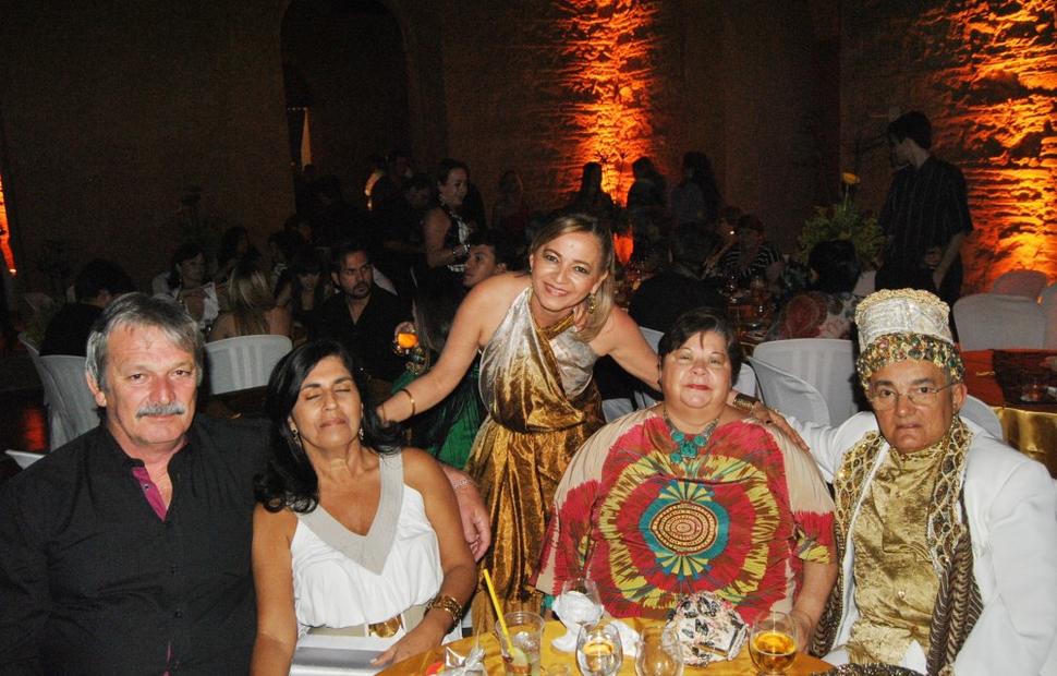 aniversario-jacira-leao-2-noite-em-mumbai-2010-maceio-40-graus-20-anos_0205