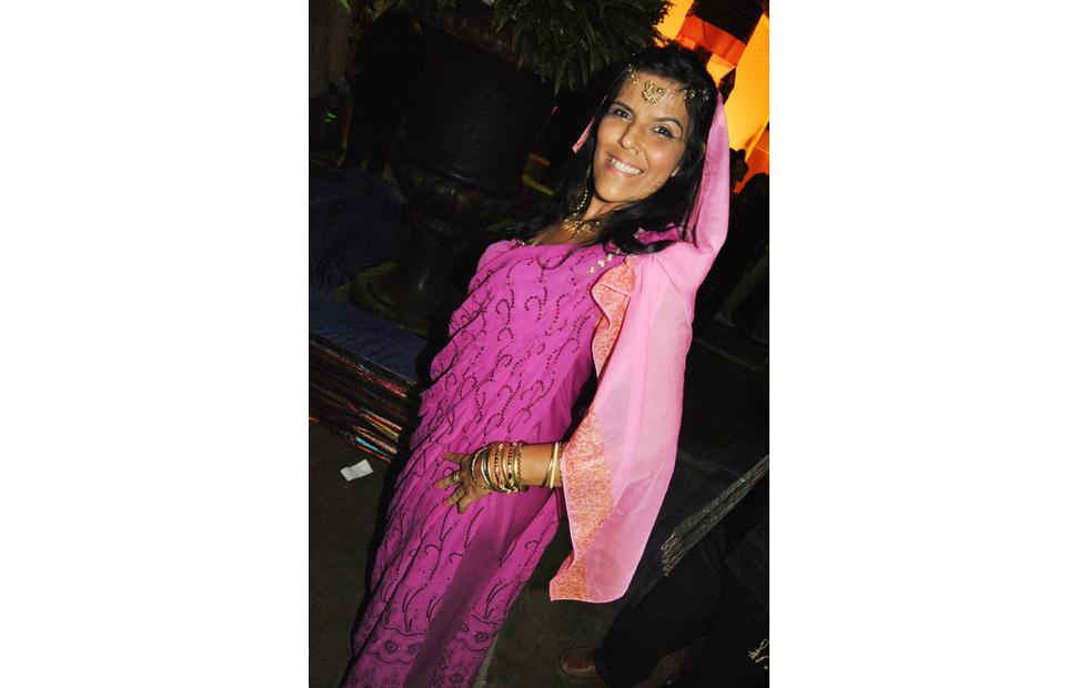 aniversario-jacira-leao-2-noite-em-mumbai-2010-maceio-40-graus-20-anos_0239