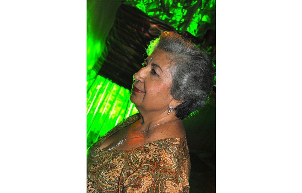 aniversario-jacira-leao-2-noite-em-mumbai-2010-maceio-40-graus-20-anos_0242