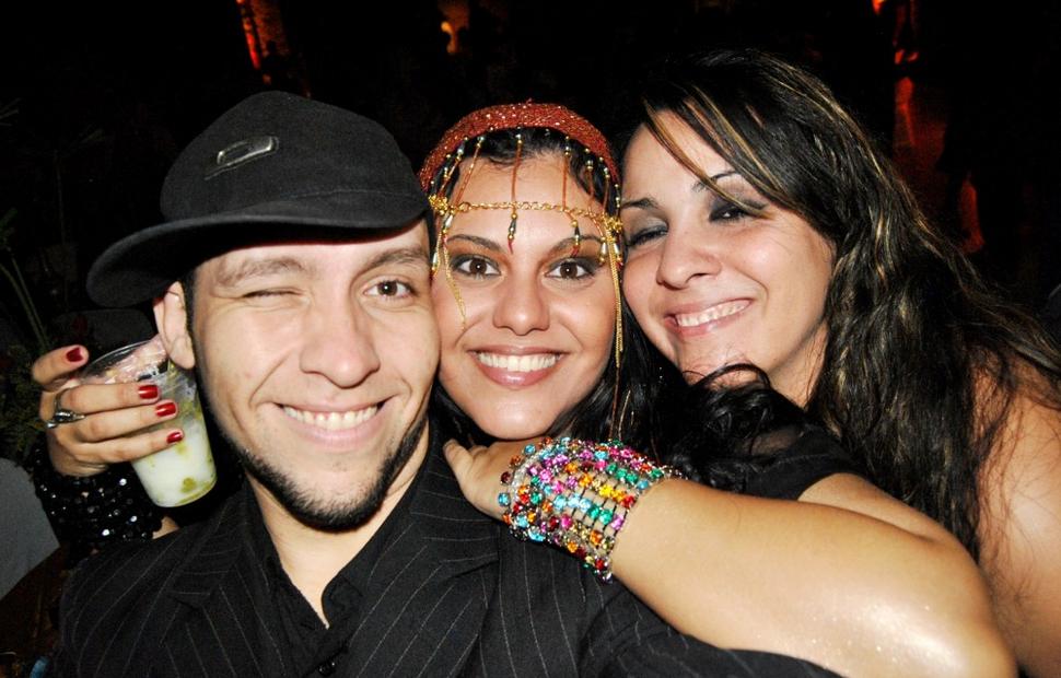 aniversario-jacira-leao-2-noite-em-mumbai-2010-maceio-40-graus-20-anos_0248