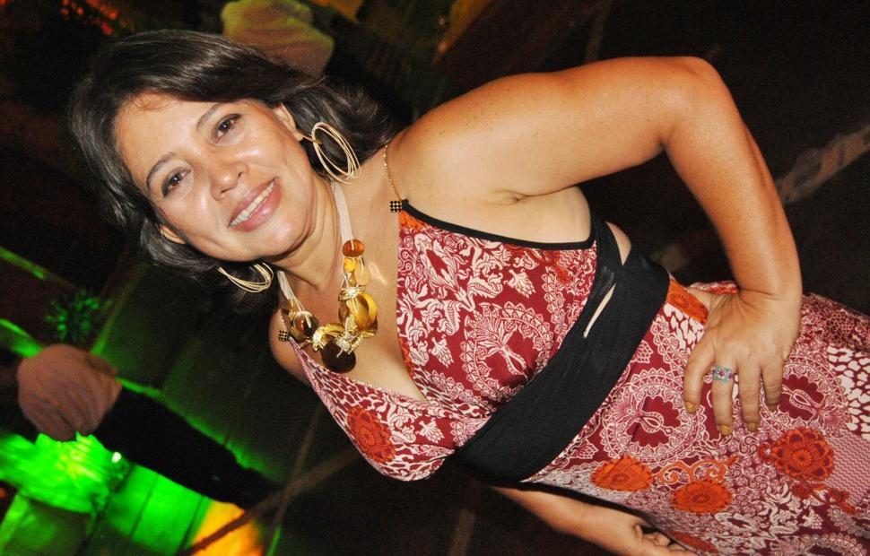 aniversario-jacira-leao-2-noite-em-mumbai-2010-maceio-40-graus-20-anos_0252