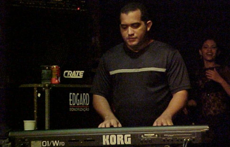 marques-de-latraveia-2020-eliane-e-papajungle-maceio-40-graus-20-anos-114