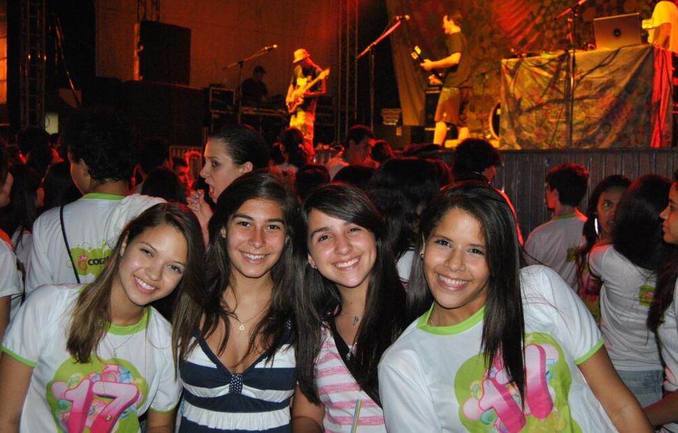 colegio-contato-17-anos-banda-forfun-eco-park-maceio-40-graus-20-anos_0041
