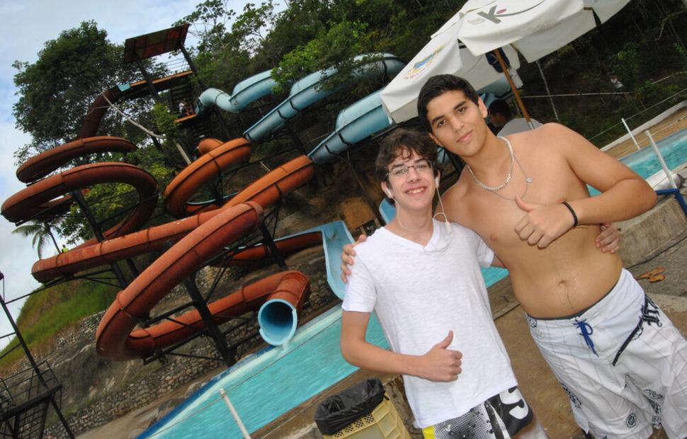 colegio-contato-17-anos-banda-forfun-eco-park-maceio-40-graus-20-anos_0049