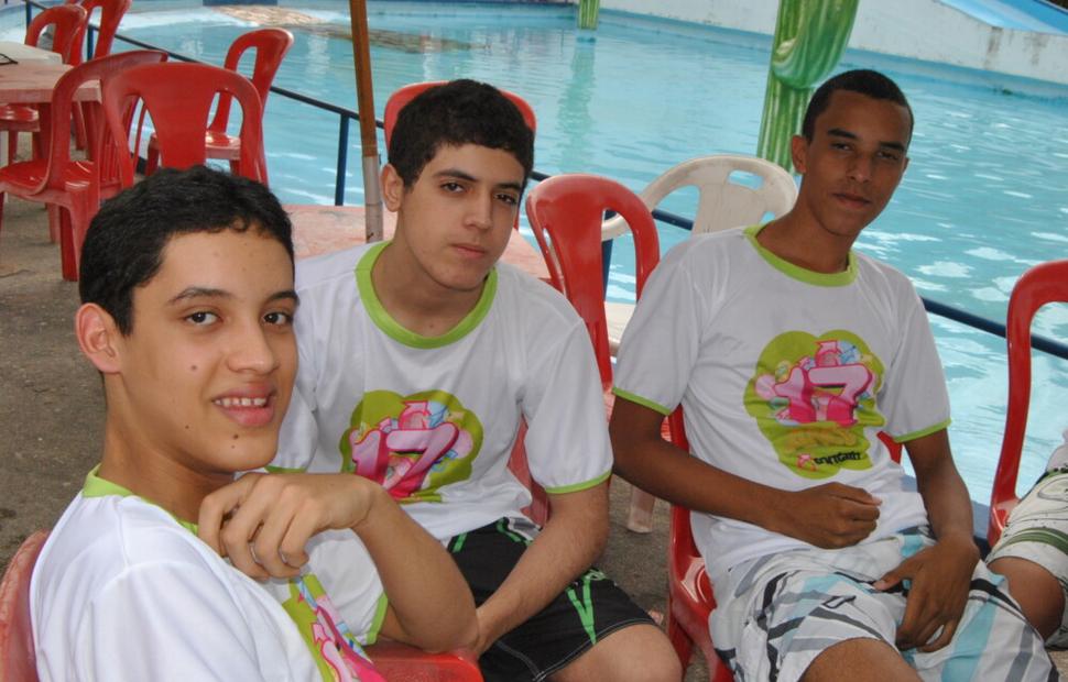 colegio-contato-17-anos-banda-forfun-eco-park-maceio-40-graus-20-anos_0061