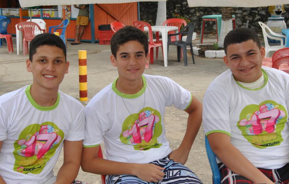 colegio-contato-17-anos-banda-forfun-eco-park-maceio-40-graus-20-anos_0064