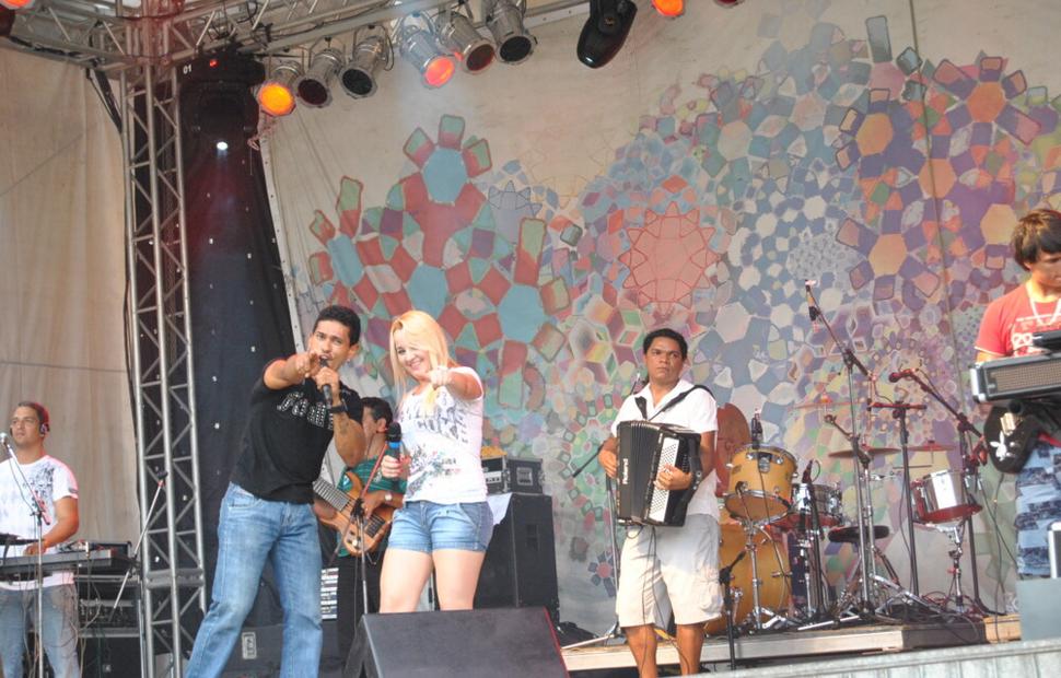 colegio-contato-17-anos-banda-forfun-eco-park-maceio-40-graus-20-anos_0092