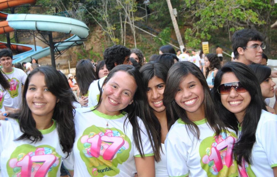 colegio-contato-17-anos-banda-forfun-eco-park-maceio-40-graus-20-anos_0103