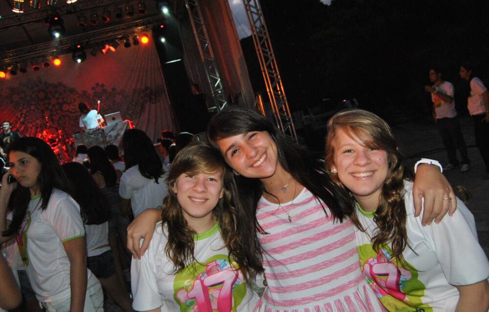 colegio-contato-17-anos-banda-forfun-eco-park-maceio-40-graus-20-anos_0135