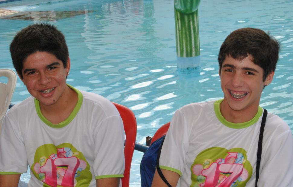 colegio-contato-17-anos-banda-forfun-eco-park-maceio-40-graus-20-anos_0159