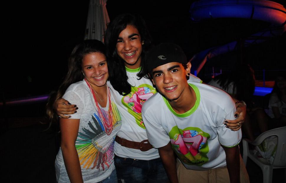 colegio-contato-17-anos-banda-forfun-eco-park-maceio-40-graus-20-anos_0252