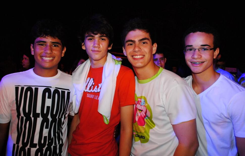 colegio-contato-17-anos-banda-forfun-eco-park-maceio-40-graus-20-anos_0266