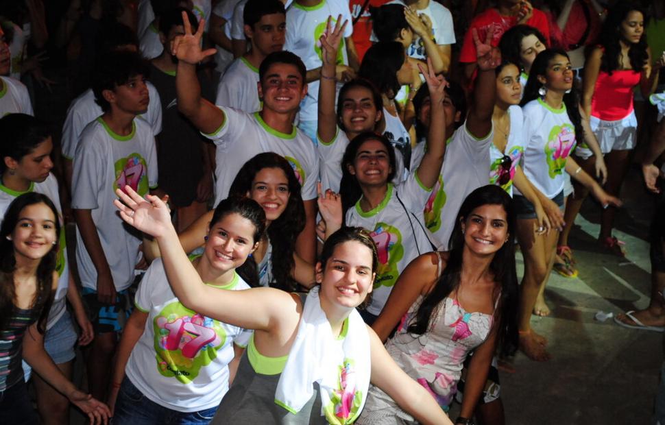 colegio-contato-17-anos-banda-forfun-eco-park-maceio-40-graus-20-anos_0284