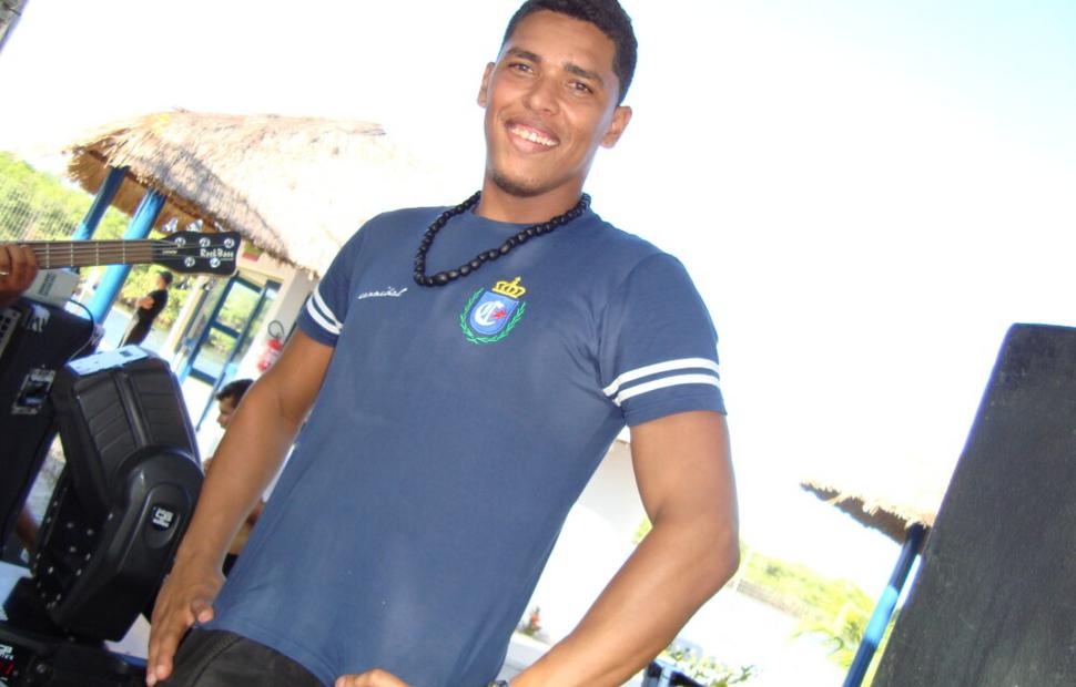 festa-ilha-do-cassino-2009-maceio-40-graus-20-anos-153