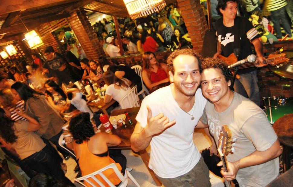 reinauguracao-casa-amareka-agosto-2010-maceio-40-graus-20-anos_0010