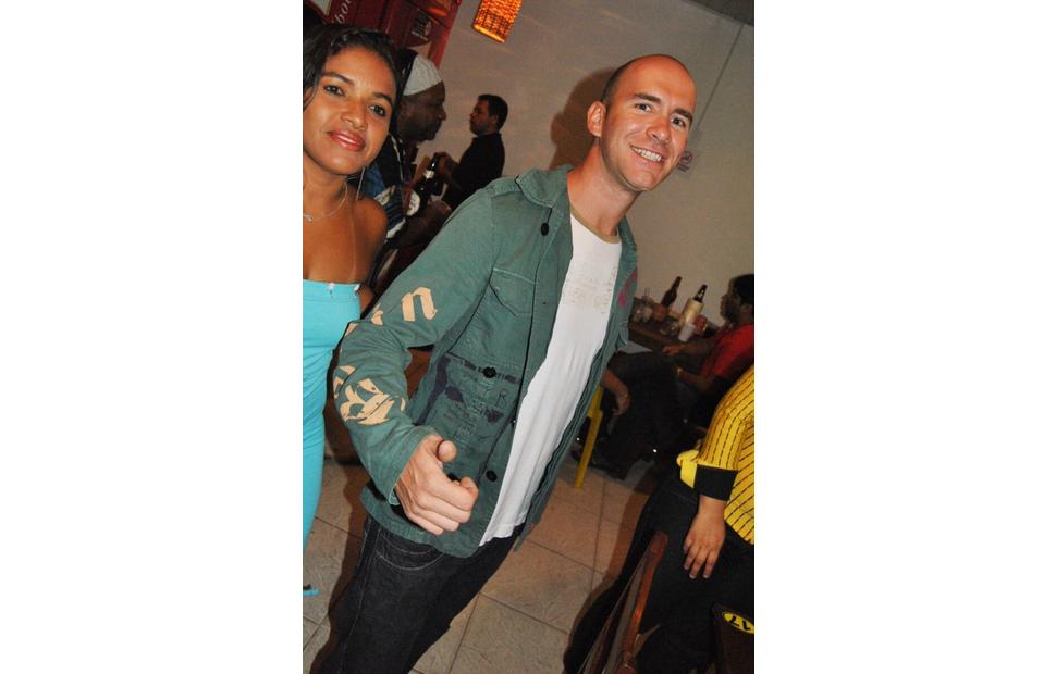 reinauguracao-casa-amareka-agosto-2010-maceio-40-graus-20-anos_0038