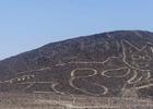 Gigantesco gato desenhado no deserto de Nazca tem mais de 2.000 anos