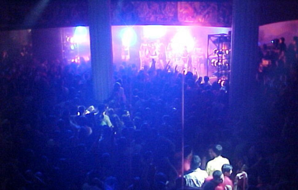 timbalada-boate-arena-2001-maceio-40-graus-20-anos-067f