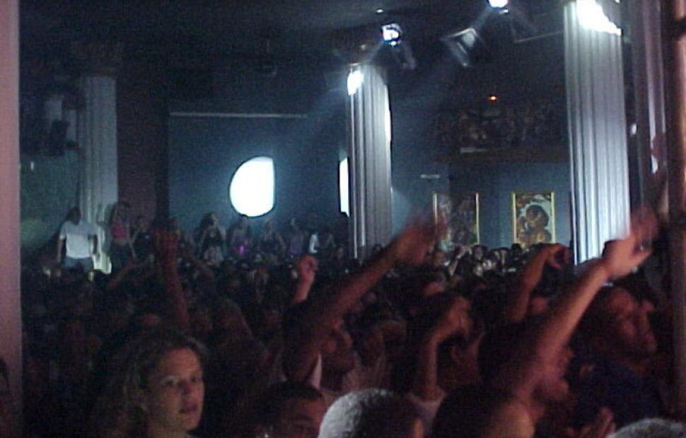 timbalada-boate-arena-2001-maceio-40-graus-20-anos-072f