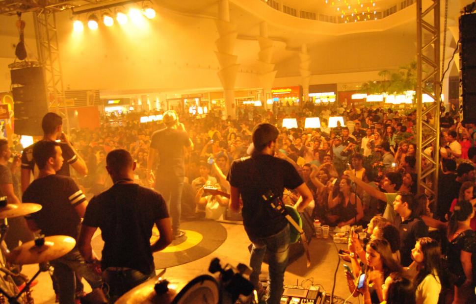 show-gabriel-diniz-gd-parque-shoppinh-maceio-2015 (129)