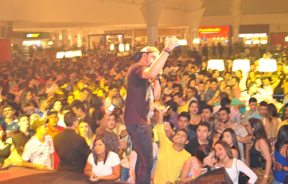 show-gabriel-diniz-gd-parque-shoppinh-maceio-2015 (131)