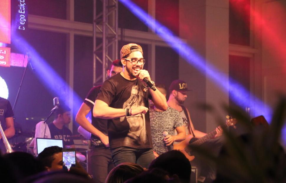 show-gabriel-diniz-gd-parque-shoppinh-maceio-2015 (323)