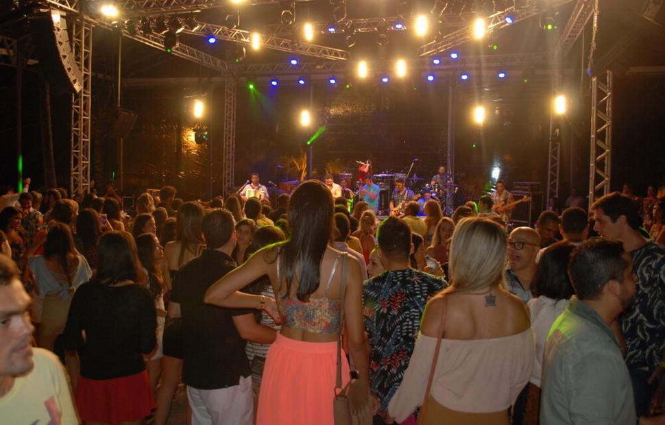 Arraiá-do-cafe-de-la-musique-maceio-cannibal-banda-eva-200-16 (159)