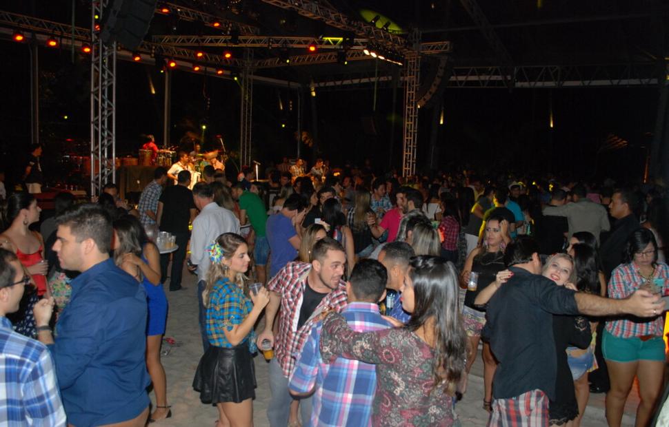 Arraiá-do-cafe-de-la-musique-maceio-cannibal-banda-eva-200-16 (168)