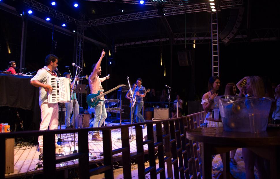 Arraiá-do-cafe-de-la-musique-maceio-cannibal-banda-eva-200-16 (207)